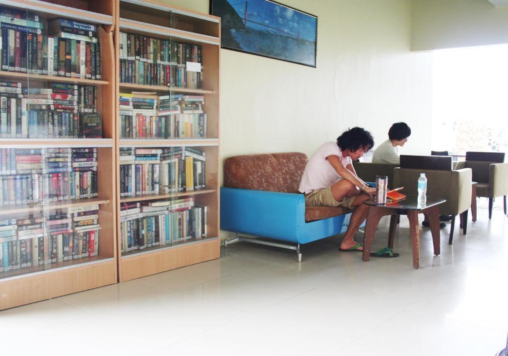 Cleverlearn Residences Мактан Екстериор снимка